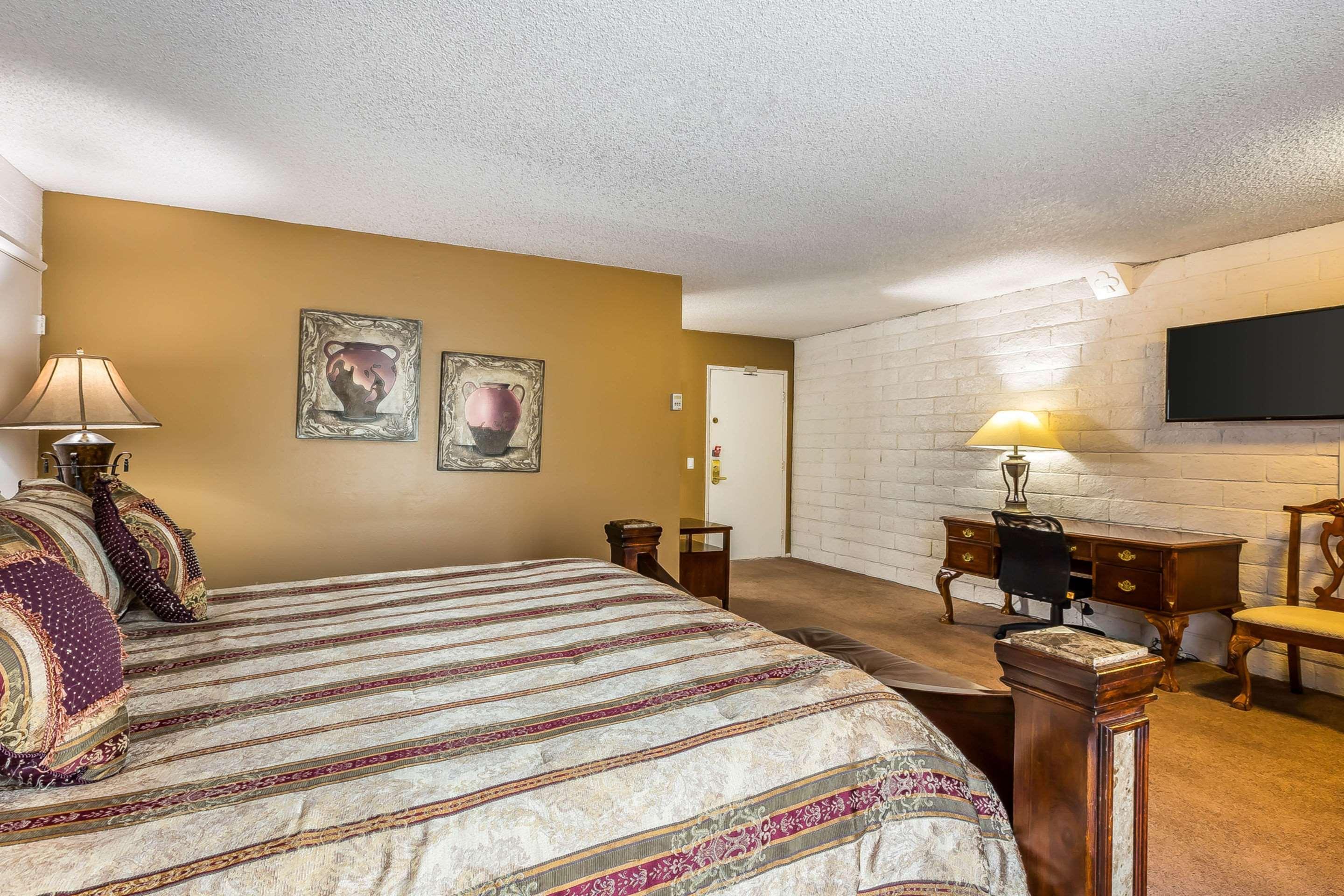 Econo Elsinore Casino Resort Lake Elsinore