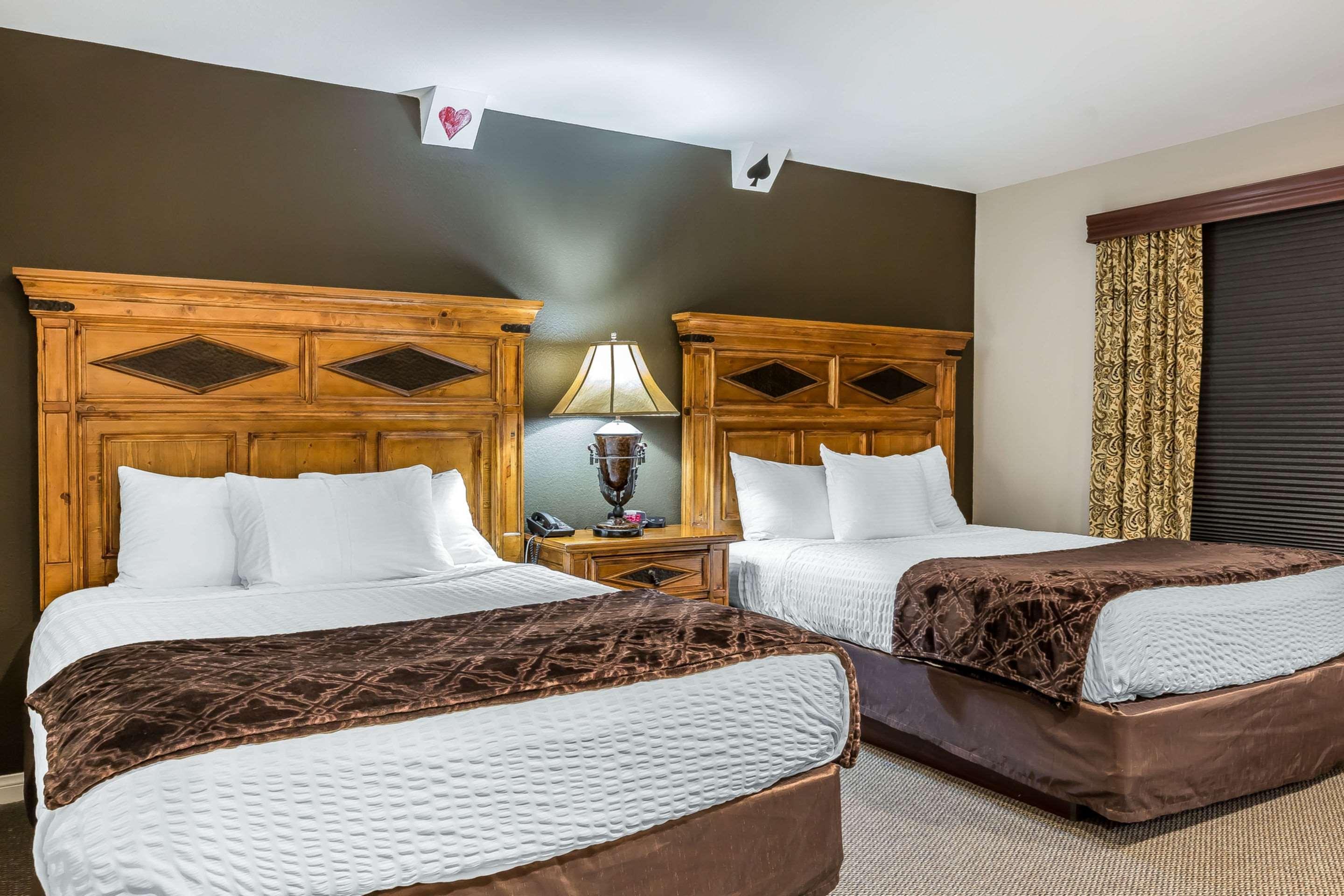 Resort Econo Elsinore Casino 3*